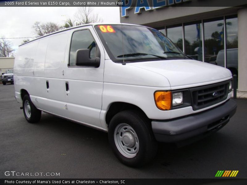 Oxford White / Medium Flint 2005 Ford E Series Van E150 Cargo