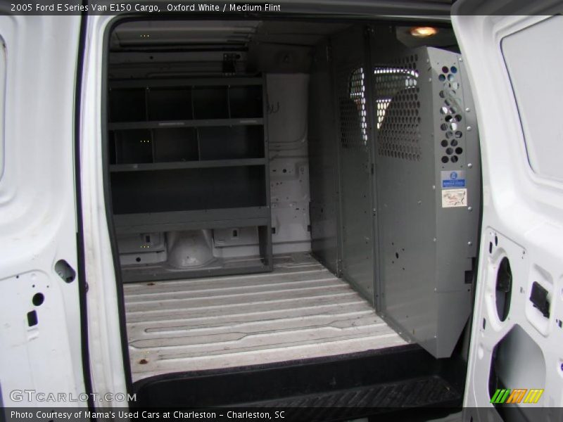 Oxford White / Medium Flint 2005 Ford E Series Van E150 Cargo