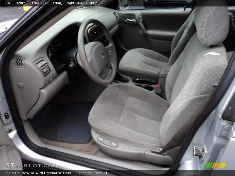  2001 L Series L200 Sedan Gray Interior