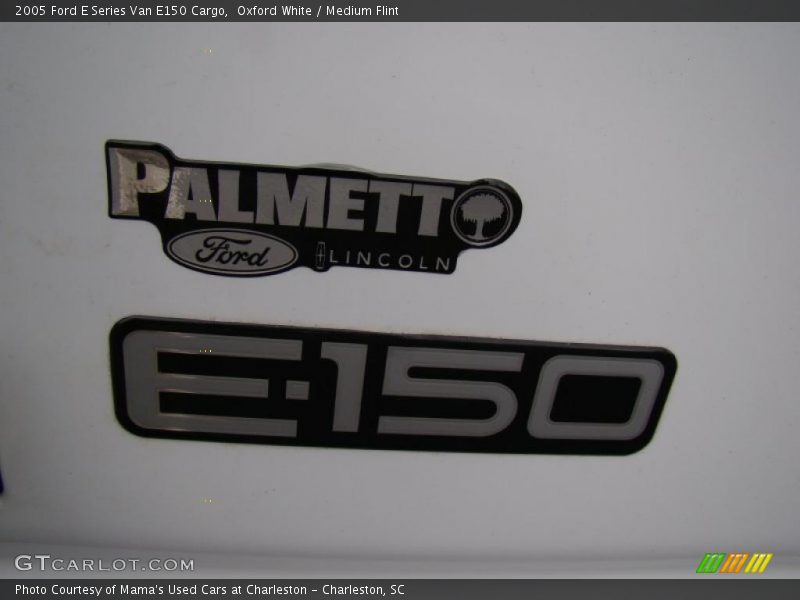 Oxford White / Medium Flint 2005 Ford E Series Van E150 Cargo