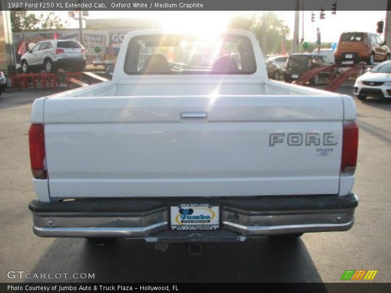 Oxford White / Medium Graphite 1997 Ford F250 XL Extended Cab