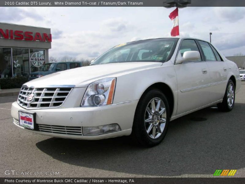 White Diamond Tri-coat / Titanium/Dark Titanium 2010 Cadillac DTS Luxury