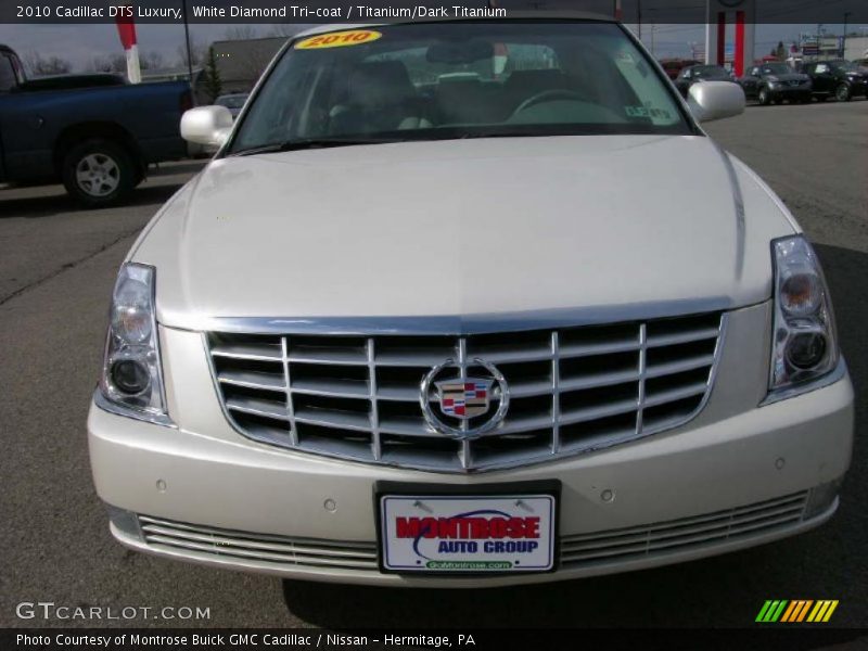 White Diamond Tri-coat / Titanium/Dark Titanium 2010 Cadillac DTS Luxury