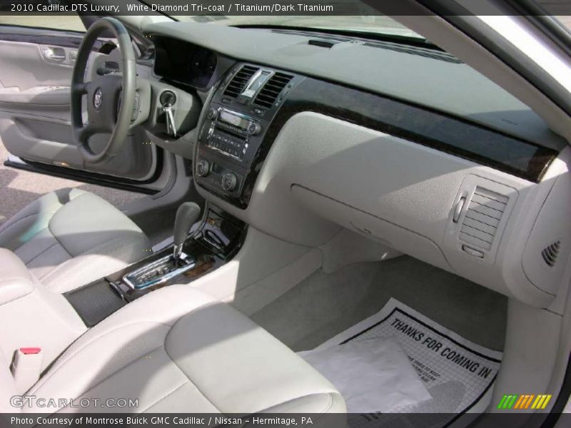 White Diamond Tri-coat / Titanium/Dark Titanium 2010 Cadillac DTS Luxury
