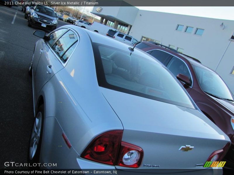 Silver Ice Metallic / Titanium 2011 Chevrolet Malibu LS