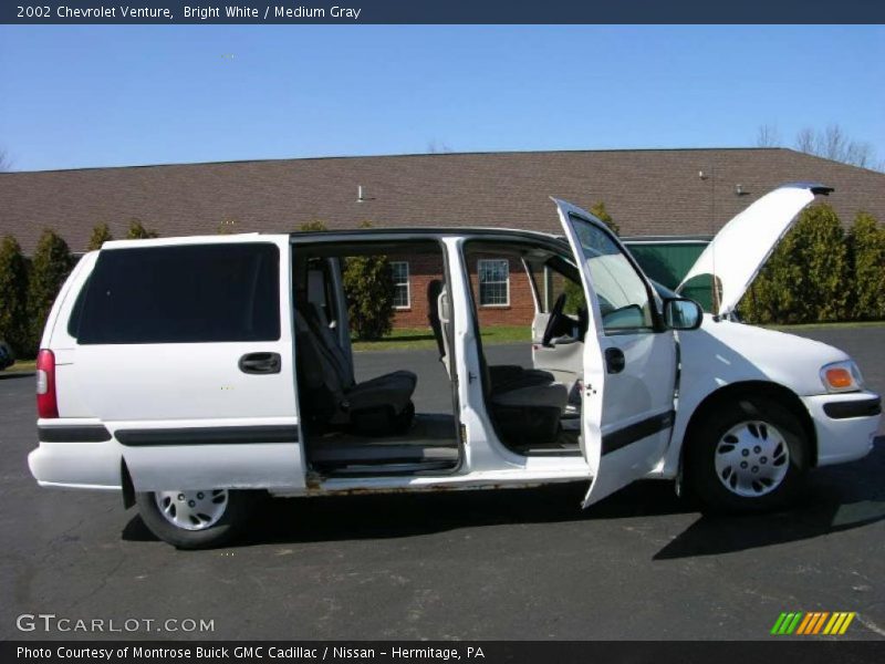 Bright White / Medium Gray 2002 Chevrolet Venture