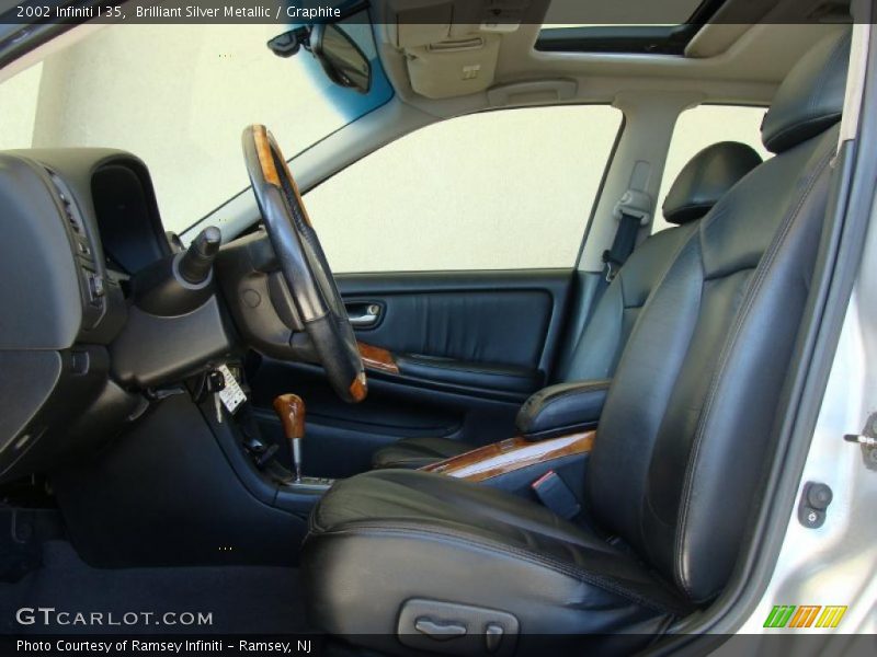 Brilliant Silver Metallic / Graphite 2002 Infiniti I 35