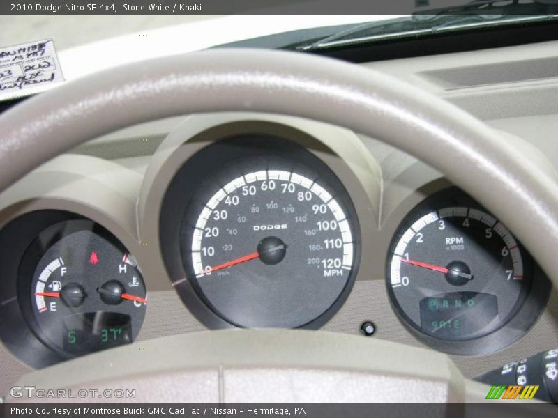 Stone White / Khaki 2010 Dodge Nitro SE 4x4