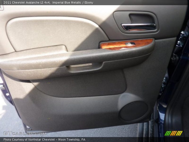 Imperial Blue Metallic / Ebony 2011 Chevrolet Avalanche LS 4x4