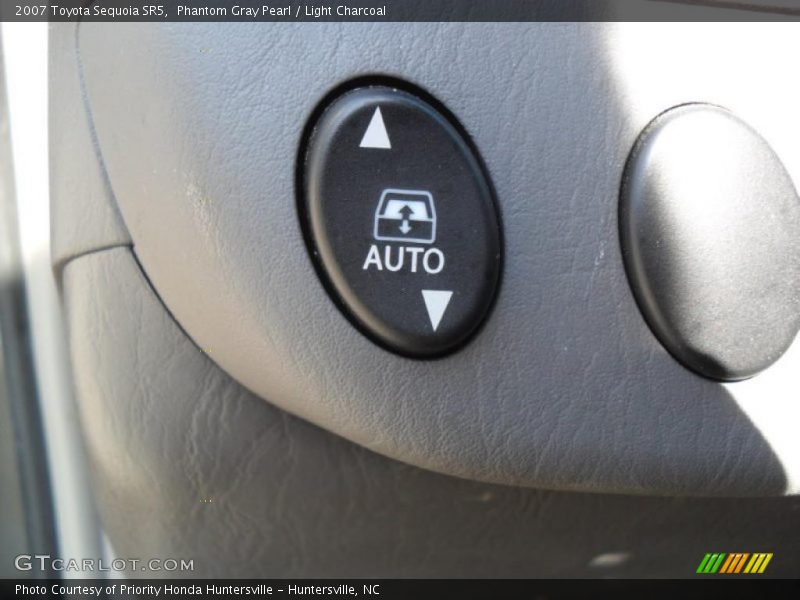 Phantom Gray Pearl / Light Charcoal 2007 Toyota Sequoia SR5