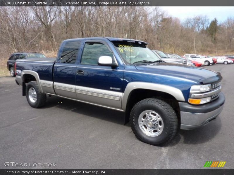 Front 3/4 View of 2000 Silverado 2500 LS Extended Cab 4x4