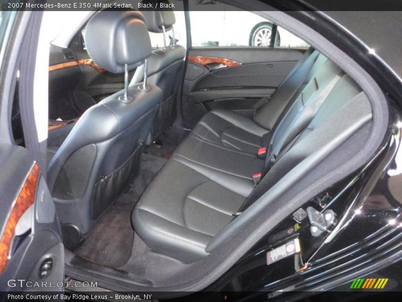 Black / Black 2007 Mercedes-Benz E 350 4Matic Sedan
