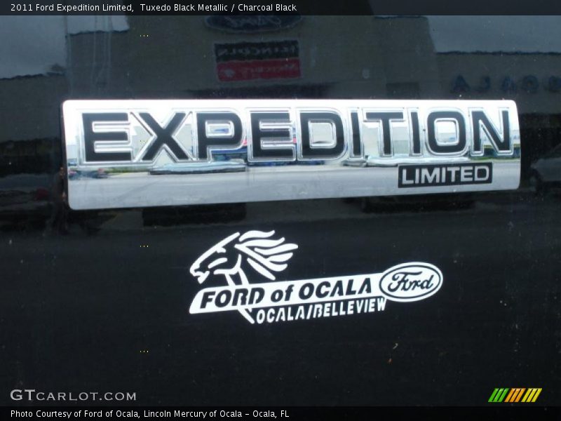 Tuxedo Black Metallic / Charcoal Black 2011 Ford Expedition Limited