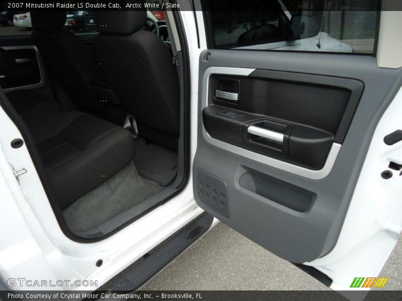 Door Panel of 2007 Raider LS Double Cab