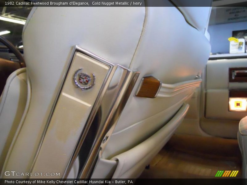 Gold Nugget Metallic / Ivory 1982 Cadillac Fleetwood Brougham d'Elegance