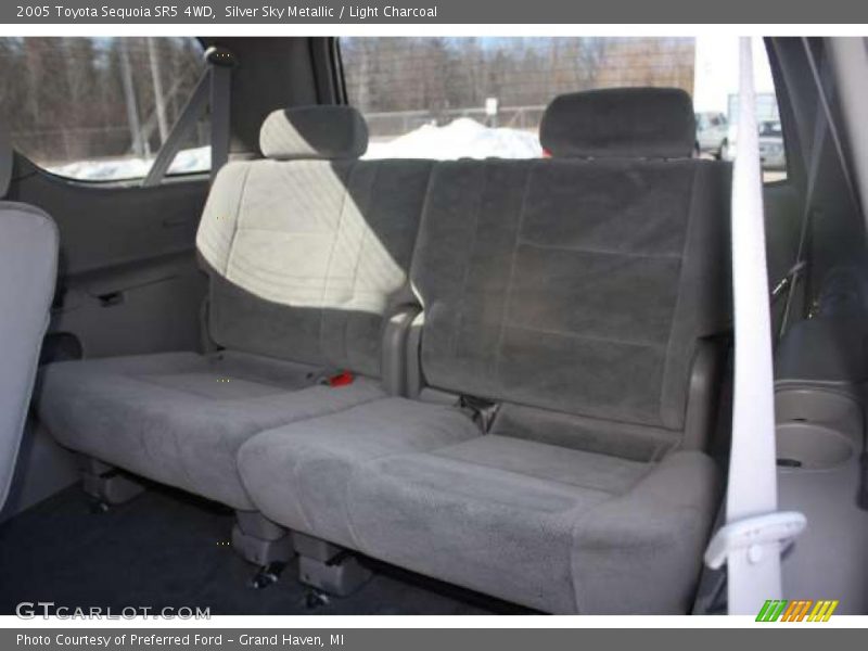 Silver Sky Metallic / Light Charcoal 2005 Toyota Sequoia SR5 4WD