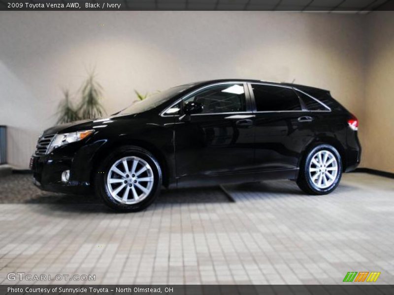Black / Ivory 2009 Toyota Venza AWD