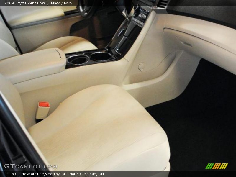 Black / Ivory 2009 Toyota Venza AWD