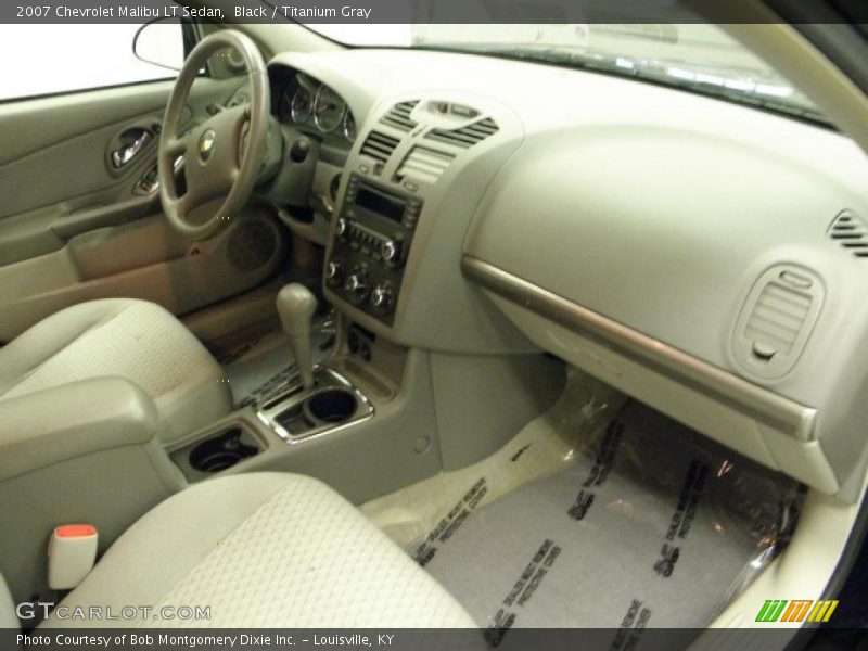Dashboard of 2007 Malibu LT Sedan