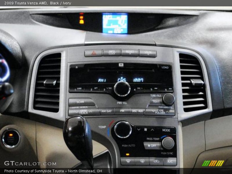 Black / Ivory 2009 Toyota Venza AWD