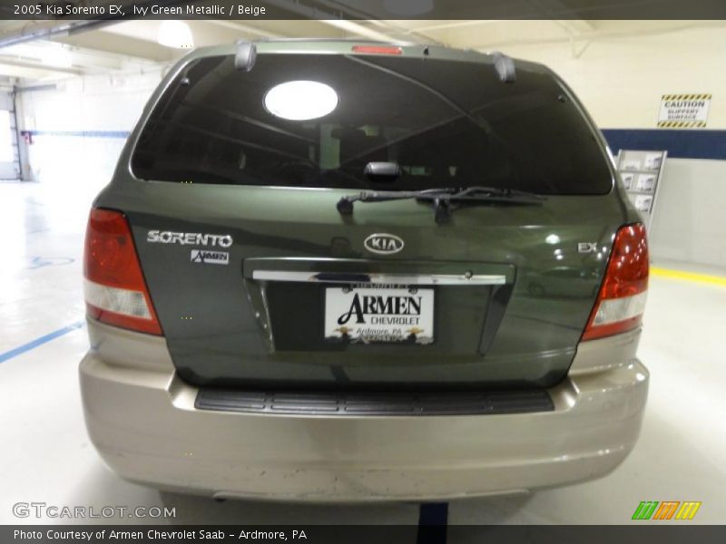 Ivy Green Metallic / Beige 2005 Kia Sorento EX