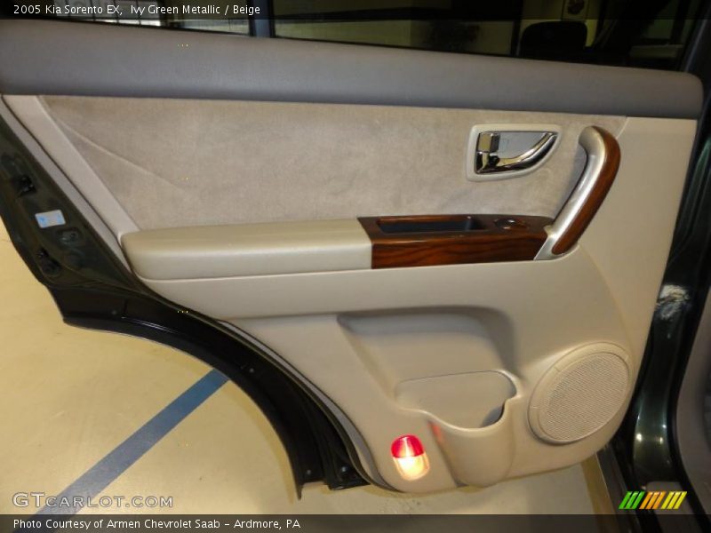 Ivy Green Metallic / Beige 2005 Kia Sorento EX