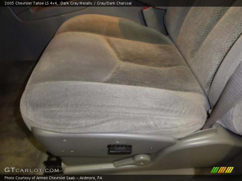 Dark Gray Metallic / Gray/Dark Charcoal 2005 Chevrolet Tahoe LS 4x4