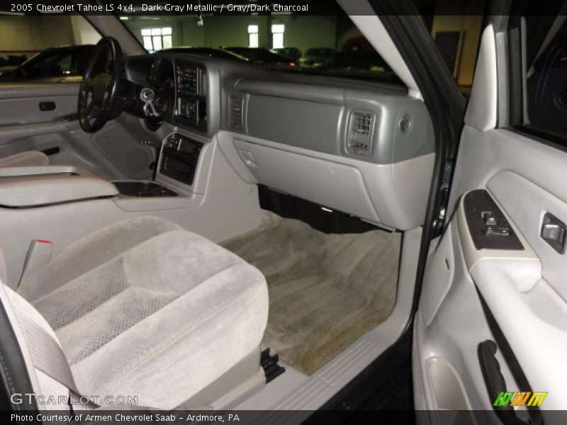 Dark Gray Metallic / Gray/Dark Charcoal 2005 Chevrolet Tahoe LS 4x4