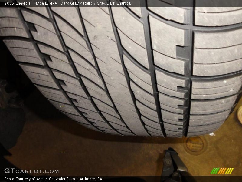 Dark Gray Metallic / Gray/Dark Charcoal 2005 Chevrolet Tahoe LS 4x4