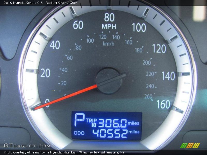 Radiant Silver / Gray 2010 Hyundai Sonata GLS