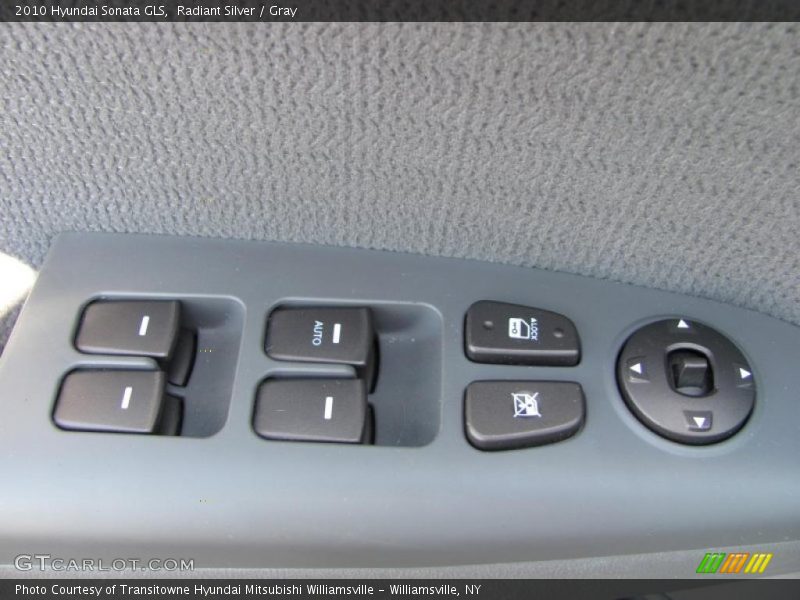 Radiant Silver / Gray 2010 Hyundai Sonata GLS