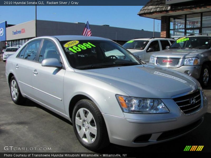 Radiant Silver / Gray 2010 Hyundai Sonata GLS