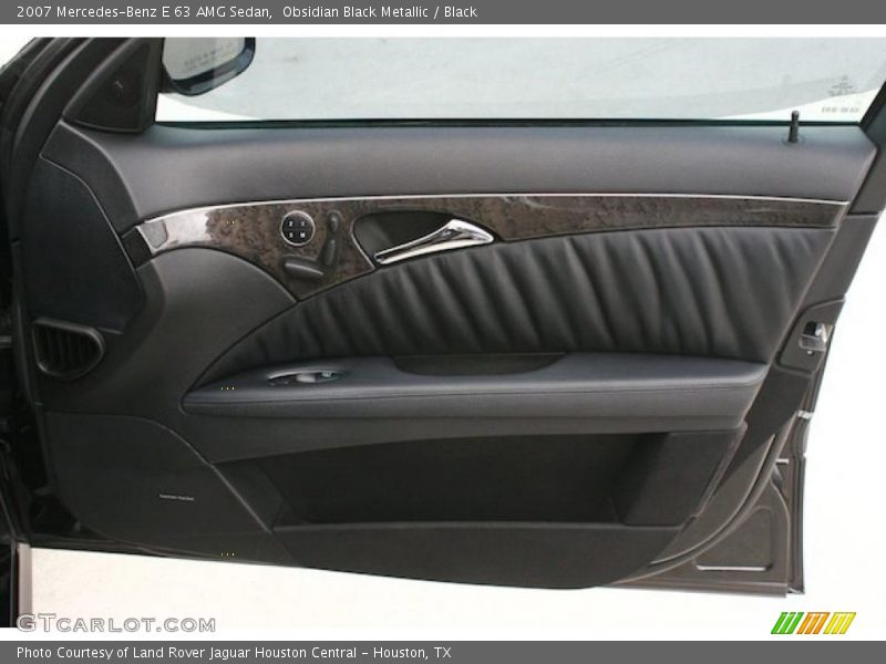 Door Panel of 2007 E 63 AMG Sedan