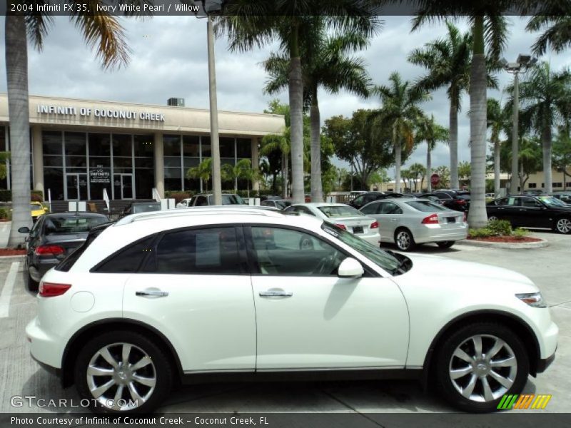 Ivory White Pearl / Willow 2004 Infiniti FX 35