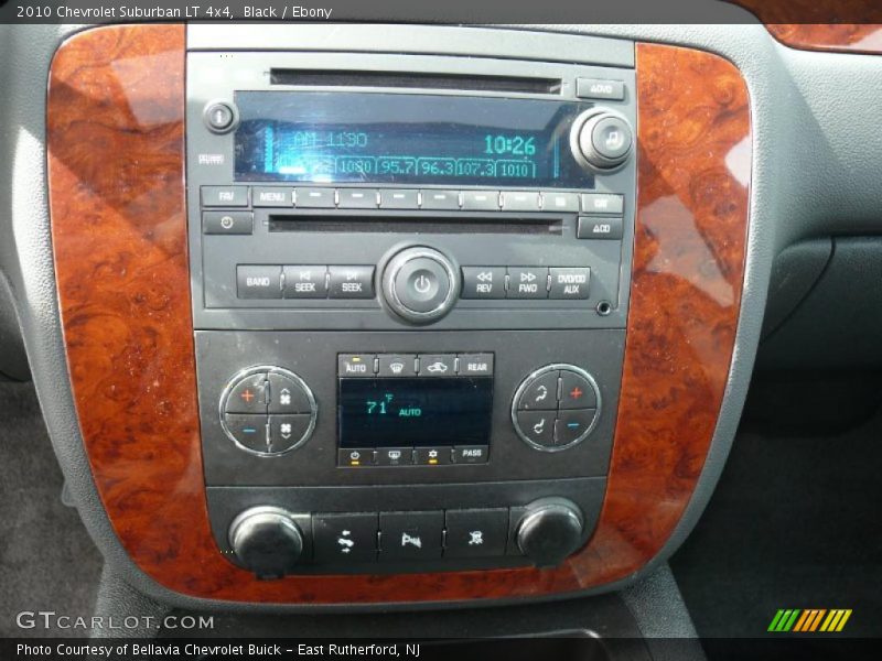 Black / Ebony 2010 Chevrolet Suburban LT 4x4