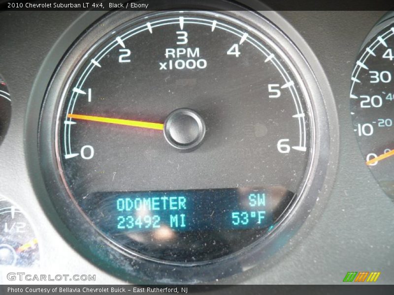 Black / Ebony 2010 Chevrolet Suburban LT 4x4