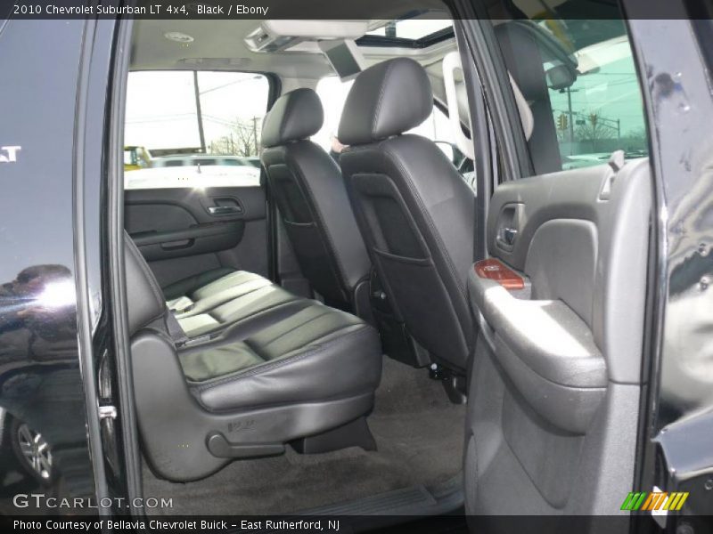 Black / Ebony 2010 Chevrolet Suburban LT 4x4