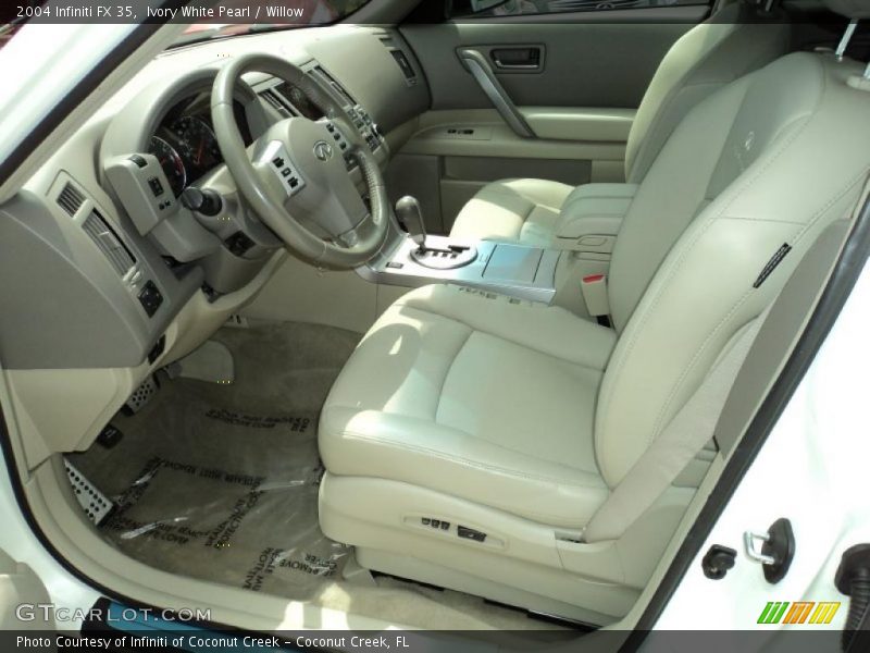  2004 FX 35 Willow Interior