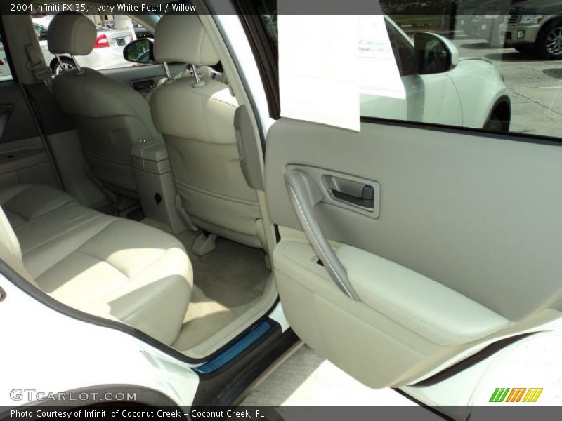Ivory White Pearl / Willow 2004 Infiniti FX 35