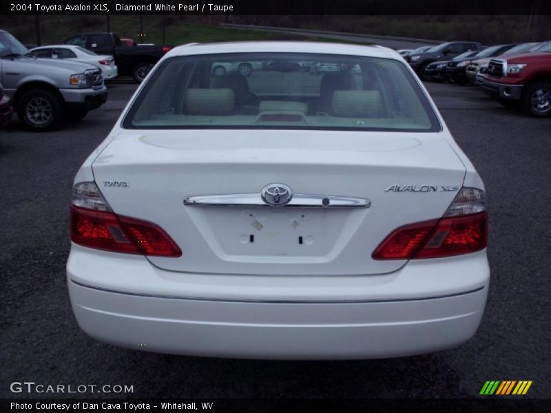 Diamond White Pearl / Taupe 2004 Toyota Avalon XLS