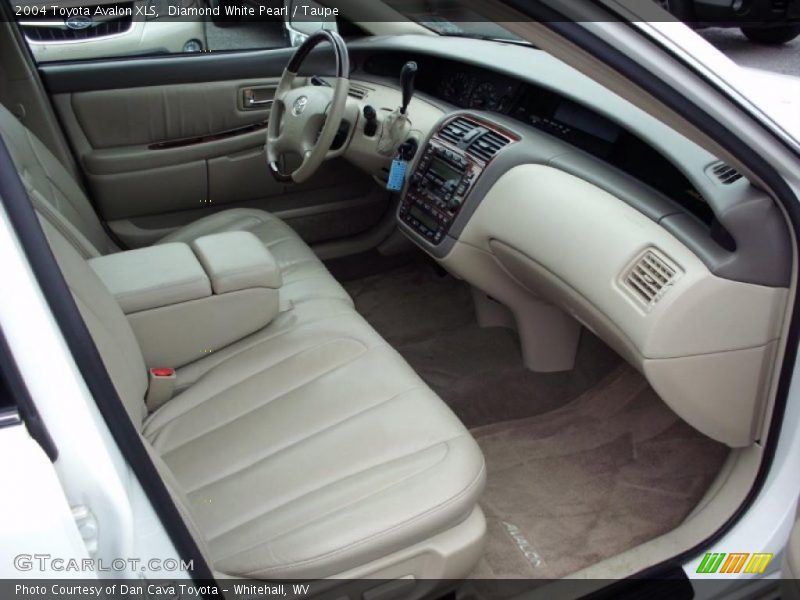 Diamond White Pearl / Taupe 2004 Toyota Avalon XLS