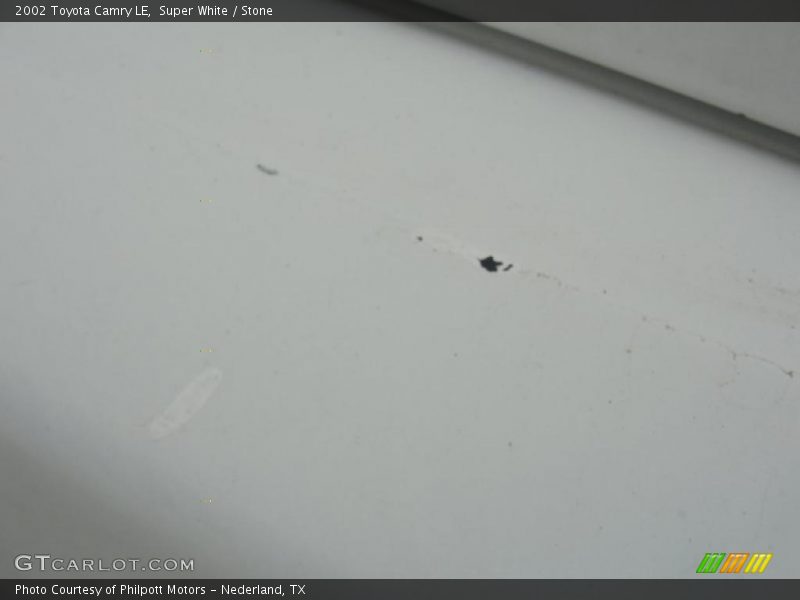 Super White / Stone 2002 Toyota Camry LE