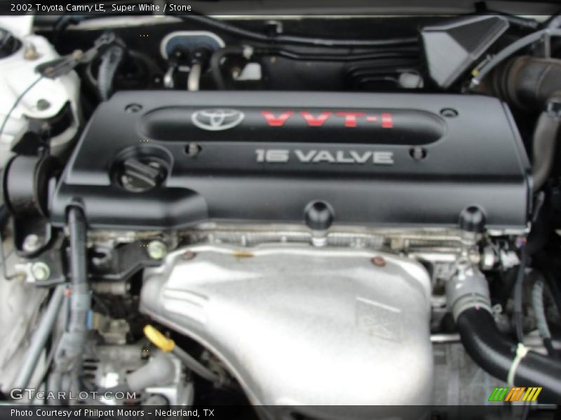 Super White / Stone 2002 Toyota Camry LE