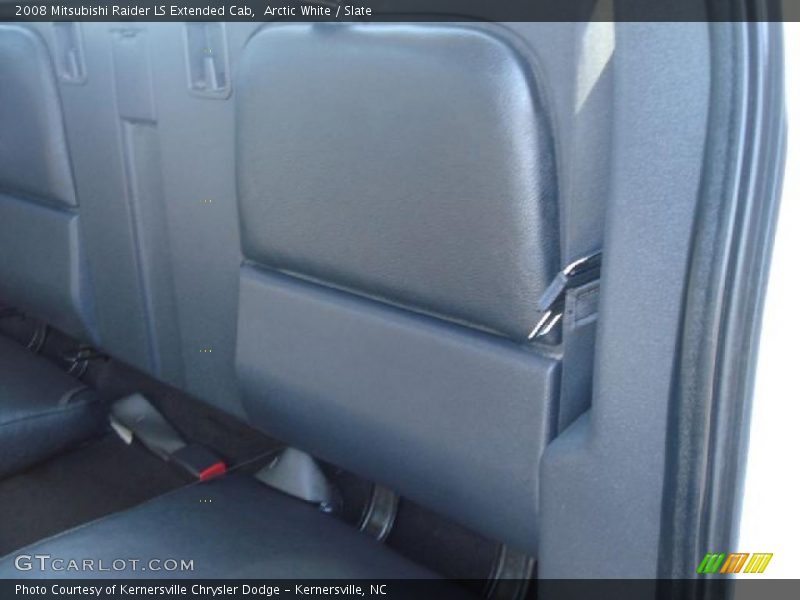 Arctic White / Slate 2008 Mitsubishi Raider LS Extended Cab