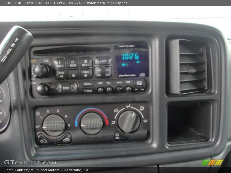 Controls of 2002 Sierra 2500HD SLT Crew Cab 4x4