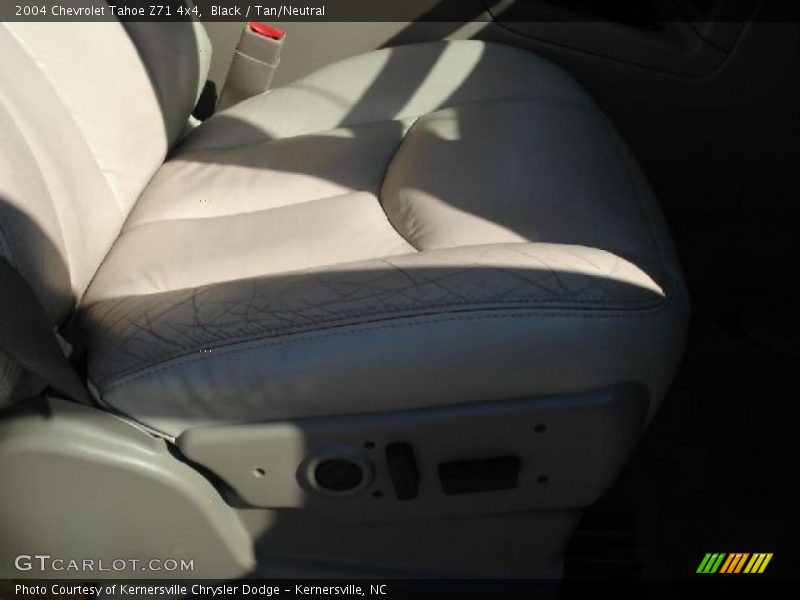 Black / Tan/Neutral 2004 Chevrolet Tahoe Z71 4x4