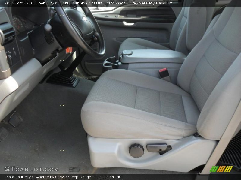  2006 F350 Super Duty XLT Crew Cab 4x4 Chassis Dark Flint Interior