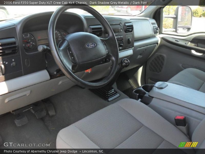 Dark Flint Interior - 2006 F350 Super Duty XLT Crew Cab 4x4 Chassis 