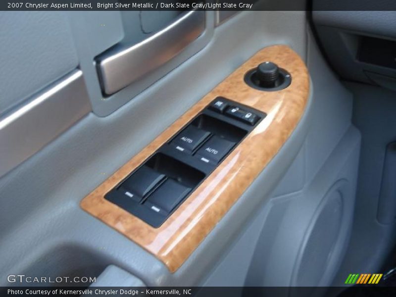 Bright Silver Metallic / Dark Slate Gray/Light Slate Gray 2007 Chrysler Aspen Limited