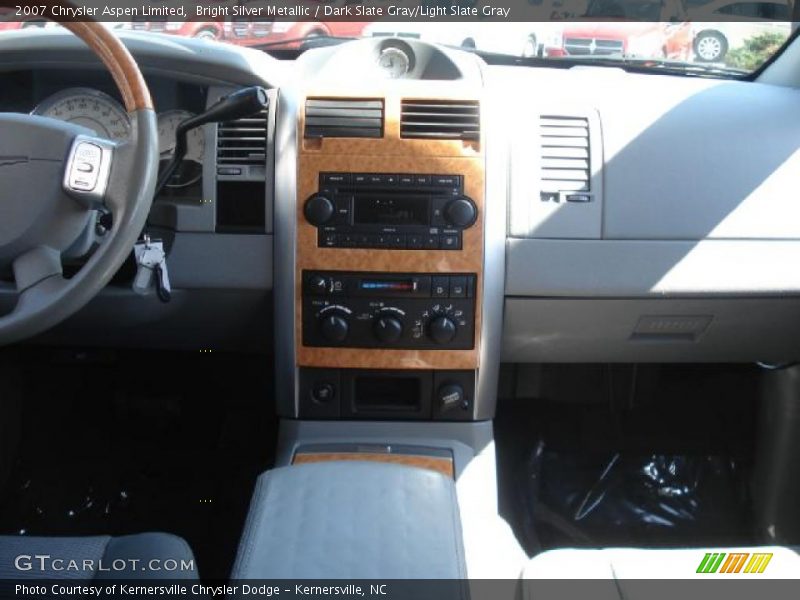 Bright Silver Metallic / Dark Slate Gray/Light Slate Gray 2007 Chrysler Aspen Limited